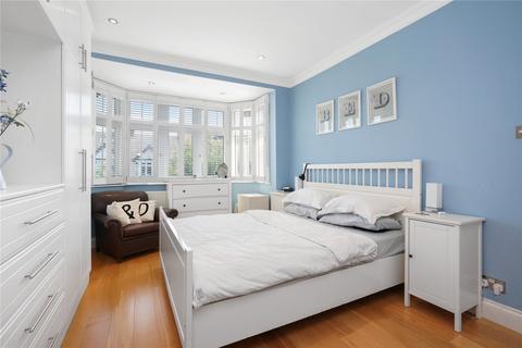 16 Rosemount Road, London, W13 0HJ