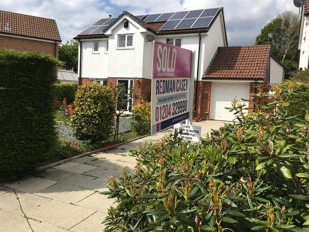 Lower Makinson Fold, Horwich, Bolton 4 bed detached house £260,000