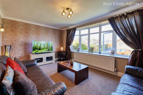 6 Avion Close, Stoke-on-trent, ST3 7QP