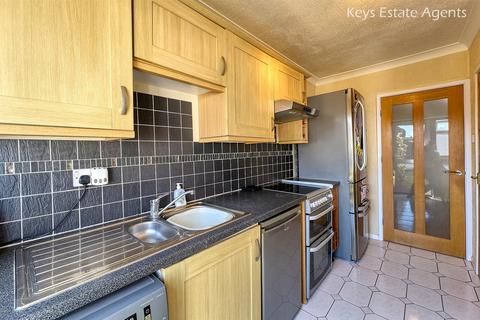 6 Avion Close, Stoke-on-trent, ST3 7QP