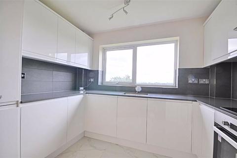 Flat 5, Elm Court Elm Green Close, Worcester, WR5 3HD