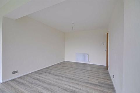 Flat 5, Elm Court Elm Green Close, Worcester, WR5 3HD