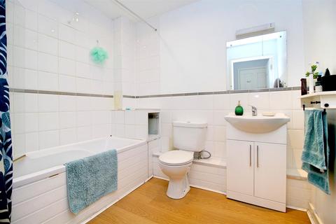 2 bedroom apartment for sale - Gareth Drive, Edmonton, N9