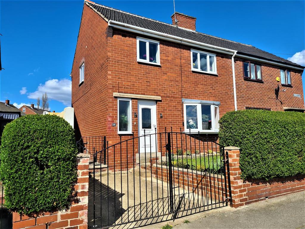Queensway, Worsbrough, Barnsley 3 bed semidetached house £150,000