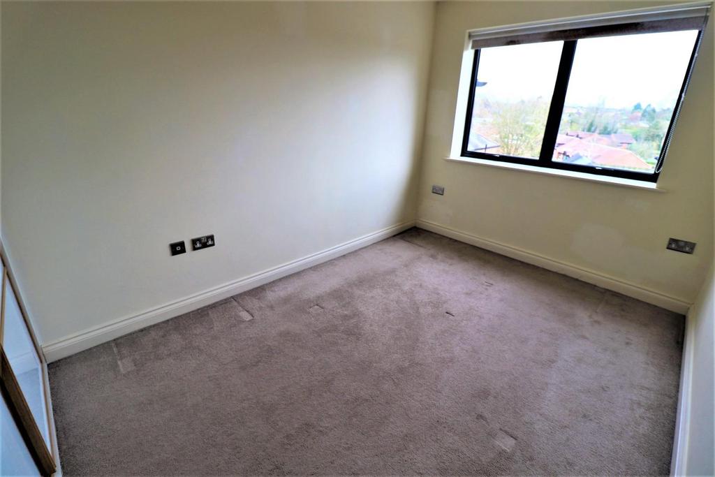 06 - Bedroom 1.JPG