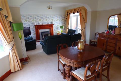 53 Elm Grove, Rhyl, LL18 3PD