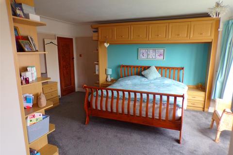 53 Elm Grove, Rhyl, LL18 3PD