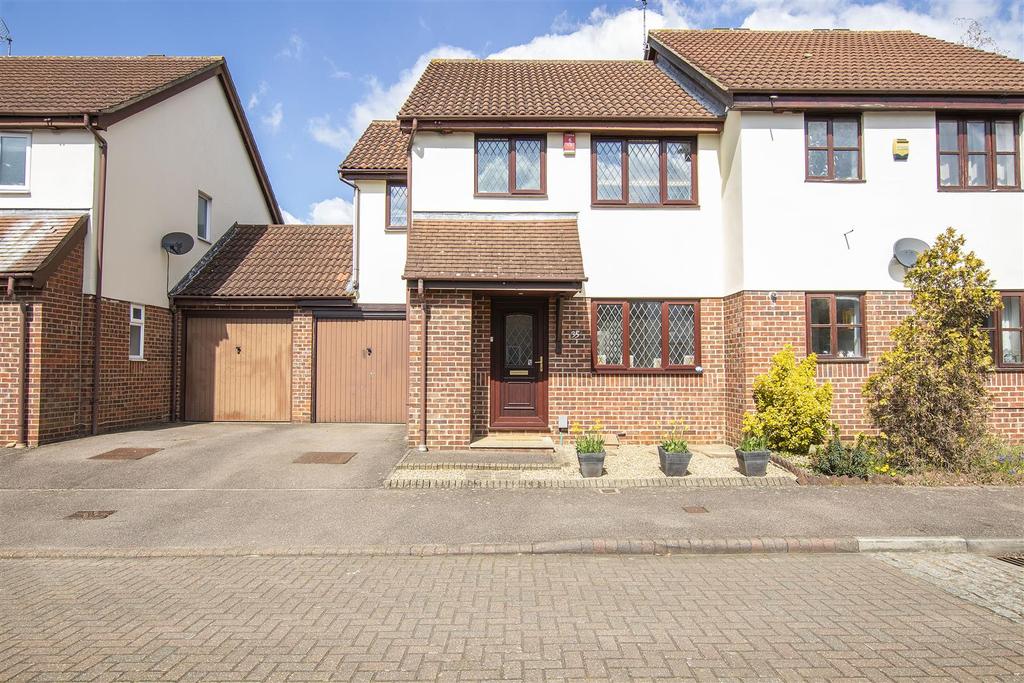 The Copse, Hertford 3 bed semidetached house £475,000