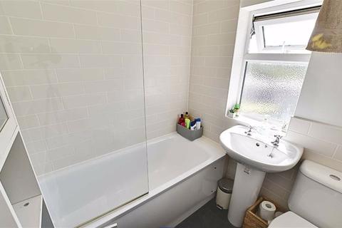 15 Catherine Road, Worcester, WR2 4JL
