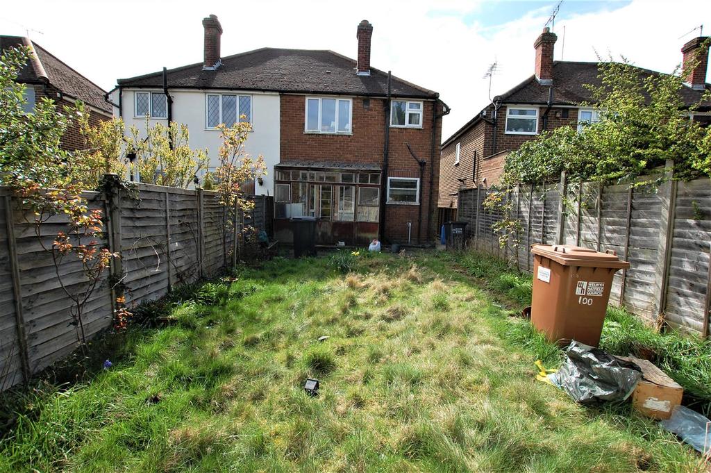 Crawford Road, Hatfield 3 bed semidetached house £350,000