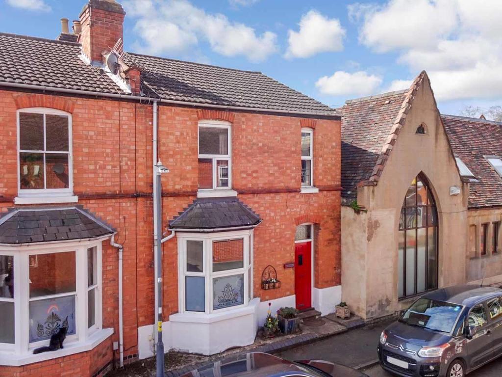 Beaconsfield Street West, Leamington Spa 3 bed terraced house £375,000