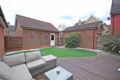 34 Chestnut Avenue, Great Notley, Braintree, CM77 7YJ