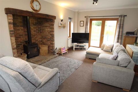 9 Brydges Gate, Llandrinio, Llanymynech, SY22 6TU