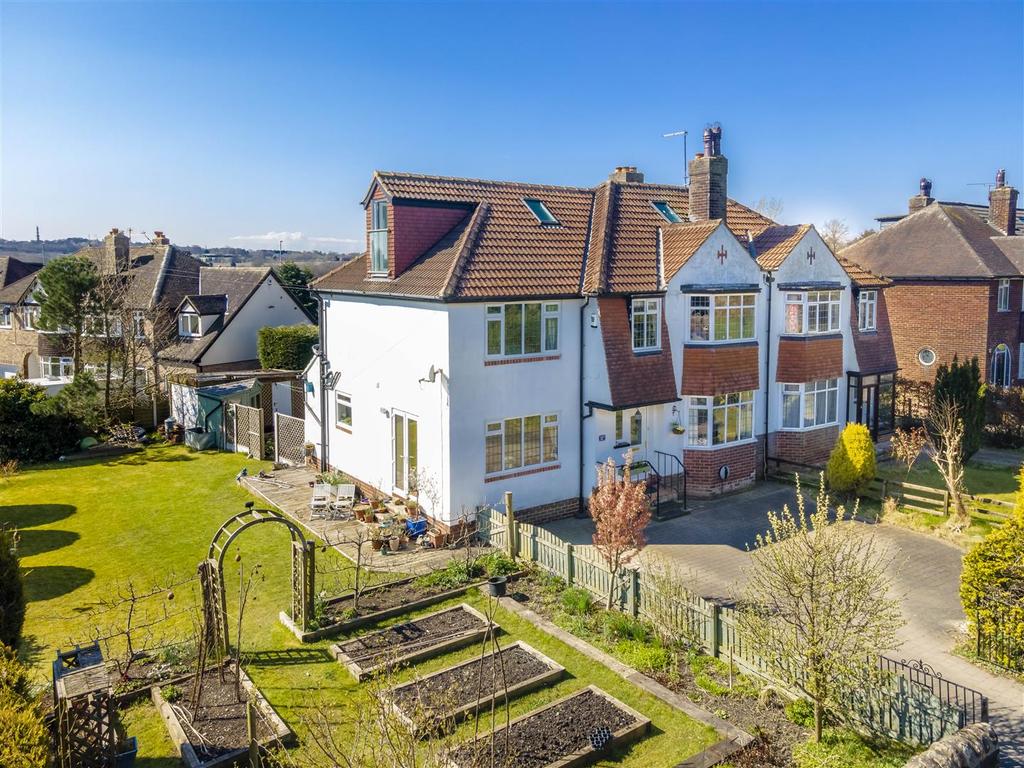 Kings Road, Bramhope, Leeds 5 bed semidetached house £595,000