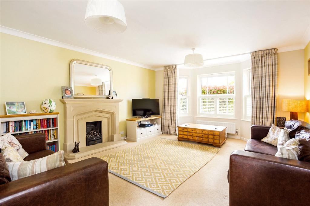 Grace Gardens, Cheltenham, GL51 4 bed detached house £765,000