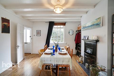 19 Albert Road, Witham, CM8 2BS