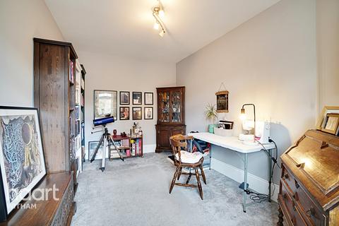 19 Albert Road, Witham, CM8 2BS
