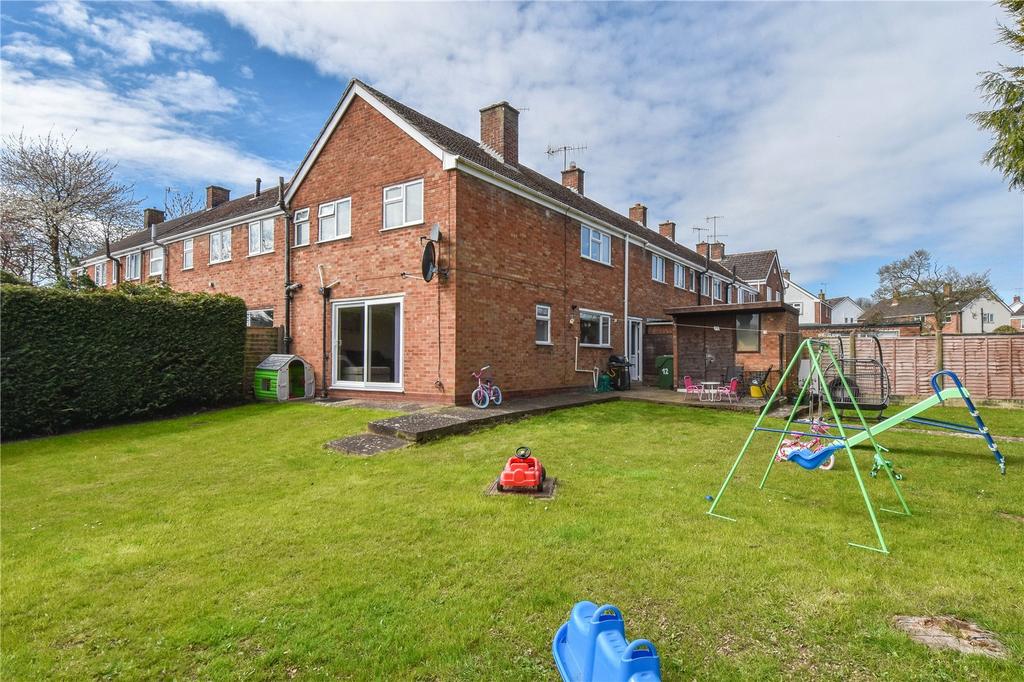 Whitford Close, Bromsgrove, B61 3 bed terraced house for sale £235,000