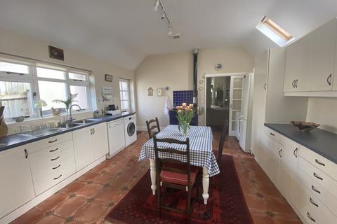 The Old Forge New Street, Chulmleigh, EX18 7BZ