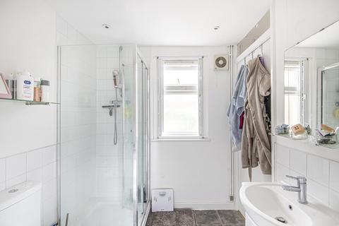 82 Heath Road, London, SW8 3AS