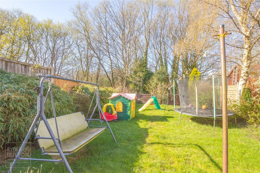 Mainway East, Alkrington, Middleton, Manchester, M24 3 bed townhouse