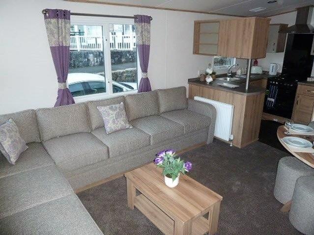 Winkups Holiday Park   Towyn 5