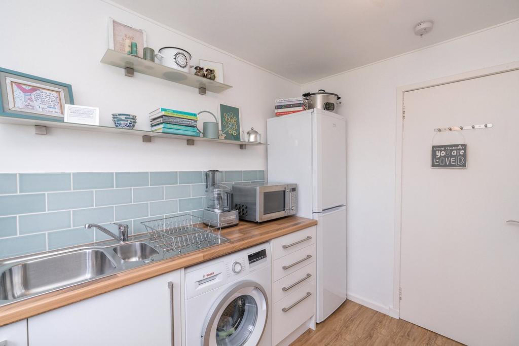 Kitchen Alt