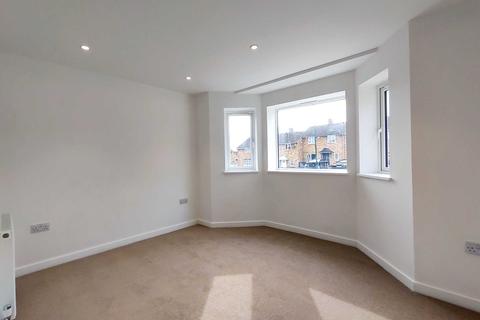 108b Long Chaulden, Hemel Hempstead, HP1 2HY