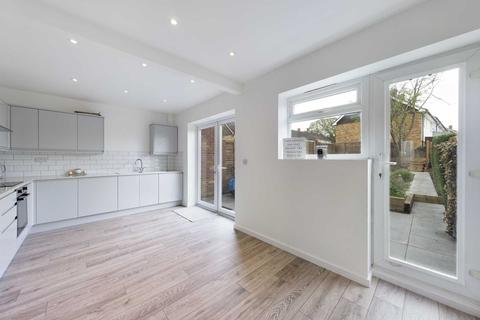 23 Peartree Road, Hemel Hempstead, HP1 3QW