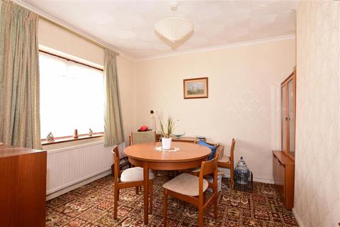 7 Harden Road, Northfleet, Gravesend, DA11 7HE
