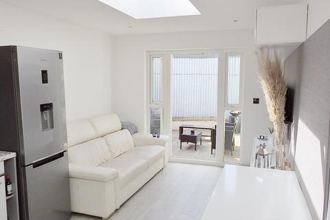 38b High Street, Ewell, Epsom, KT17 1RW