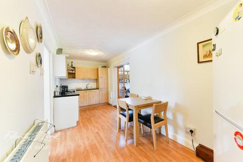 37 Thermopylae Gate, London, E14 3AX