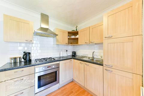 37 Thermopylae Gate, London, E14 3AX