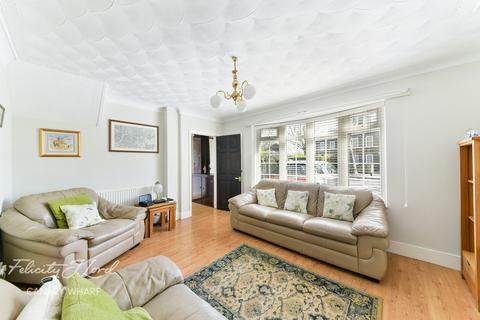 37 Thermopylae Gate, London, E14 3AX