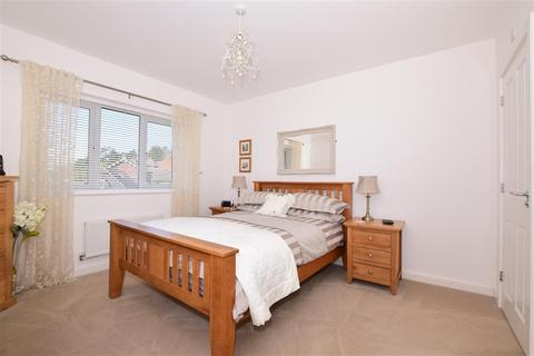 37 Bagham Place, Chilham, Canterbury, CT4 8DF