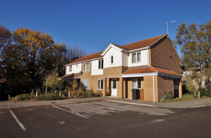 8 Swallowbeck Court, Lincoln 2 bed flat £600 pcm (£138 pw)