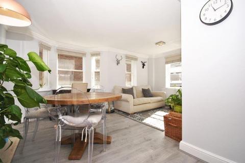2 bedroom apartment to rent, Upper Berkeley Street, Mayfair W1H