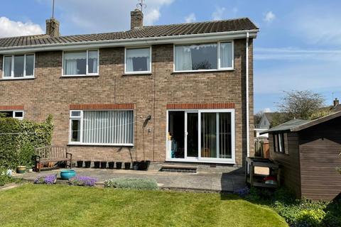 4 bedroom semi-detached house to rent, Mill Rise, Swanland