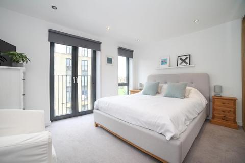 2 bedroom flat for sale - Eythorne Road, Oval