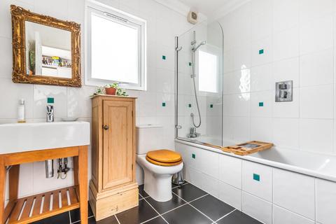26a Inglemere Road, Mitcham, CR4 2BT