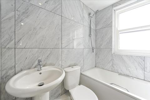 20 Larden Road, London, W3 7ST