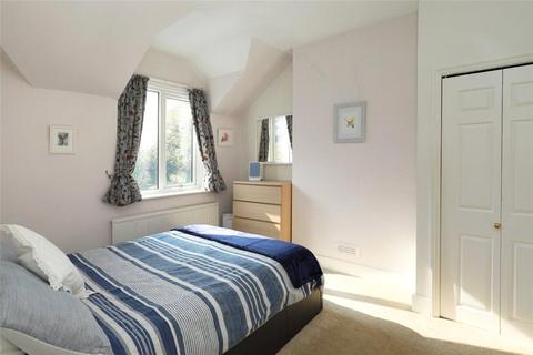 1 Thurstan Road, London, SW20 0EB