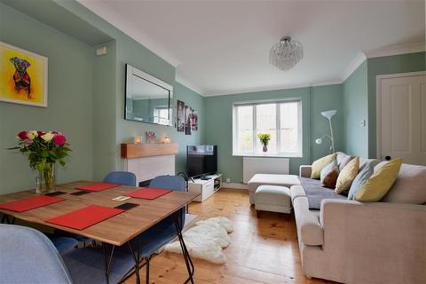 42 Caley Road, Tunbridge Wells, TN2 3BN