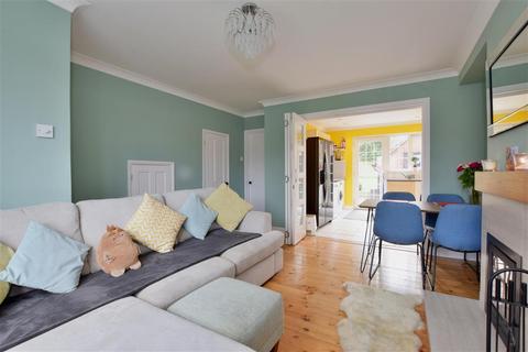 42 Caley Road, Tunbridge Wells, TN2 3BN