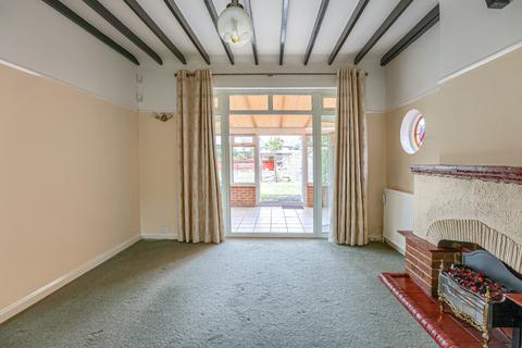 19 Salisbury Road, Worcester Park, KT4 7DF