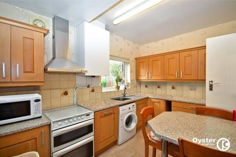 30 Ravenscraig Road, London, N11 1AD