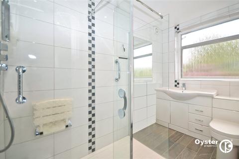 30 Ravenscraig Road, London, N11 1AD