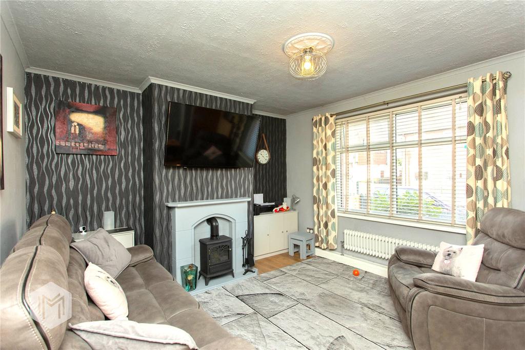 Hazel Avenue, Bury, BL9 3 bed semidetached house £130,000