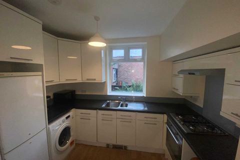 3 bedroom semi-detached house to rent, Parsonage Road, Manchester