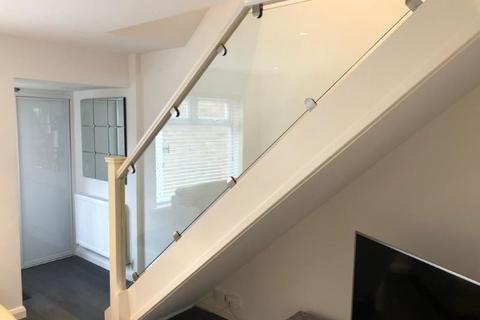 31 Gibbs Couch, Watford, WD19 5EG